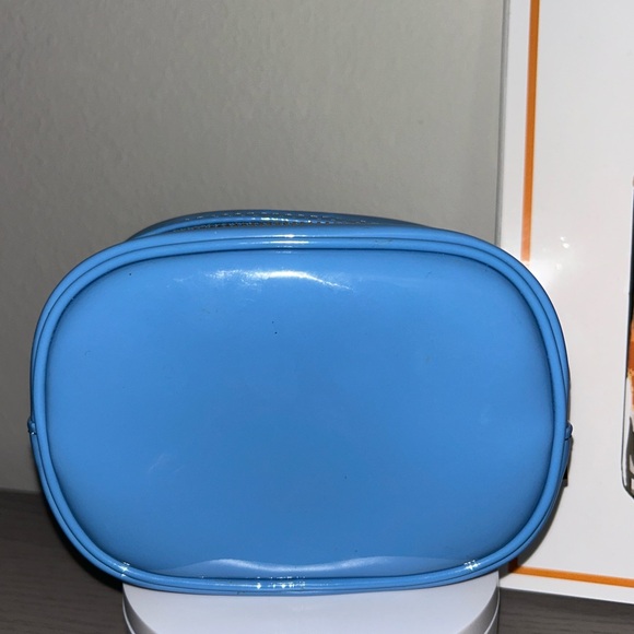 Tory Burch Blue Patent Leather Logo Cosmetic Bag - Picture 6 of 9